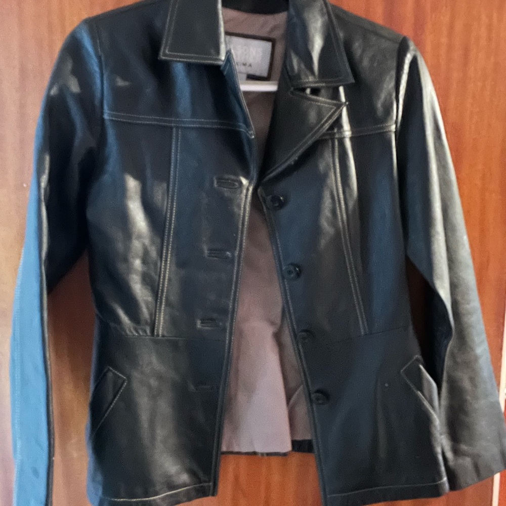 Size small leather jacket blazer front